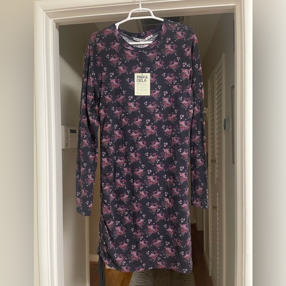 NWT PAM & GELA Ditsy Shirred Purple Floral Mini Dress - Picture 2 of 8